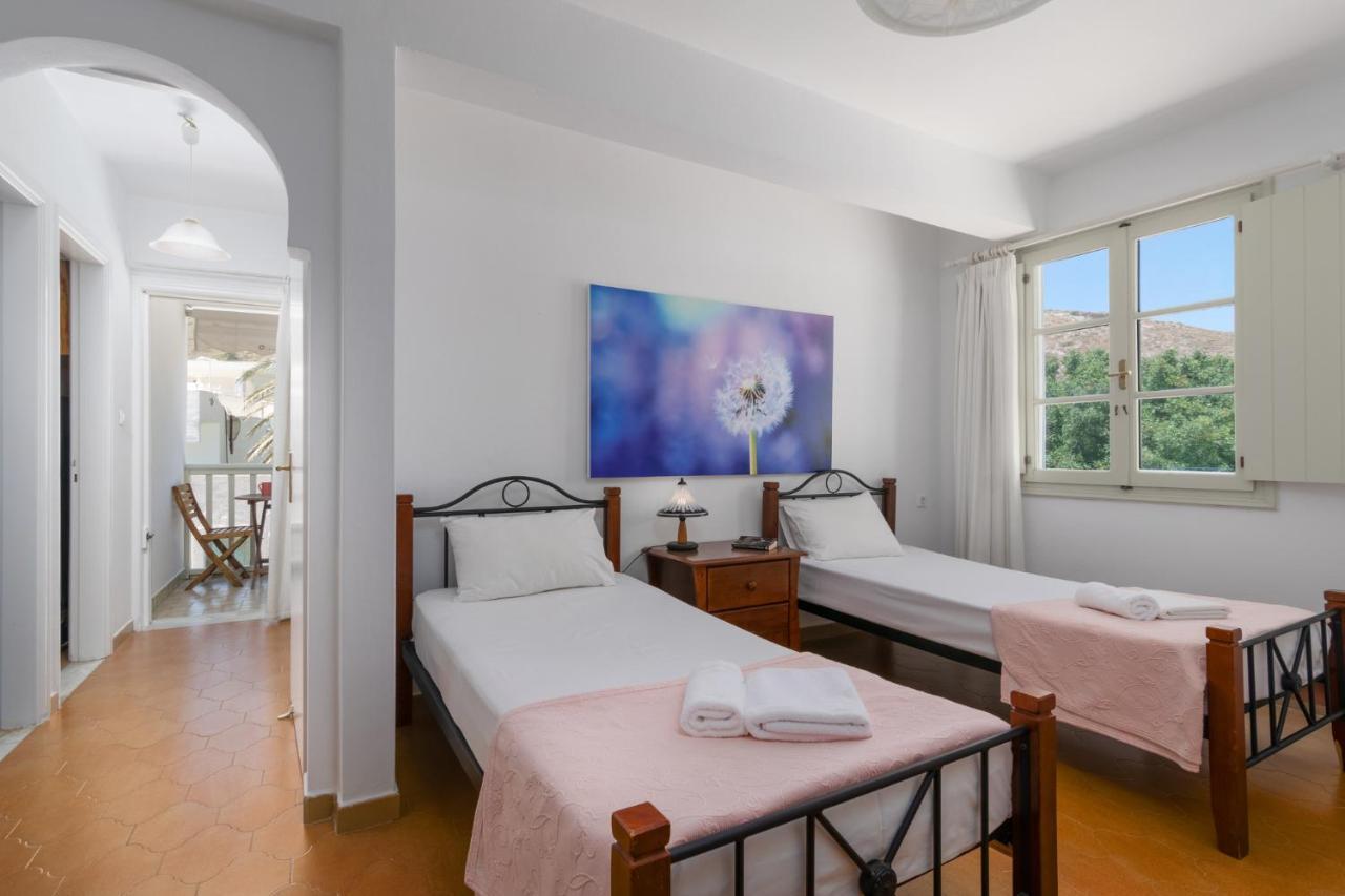 Areti'S Milos Guesthouses Adamantas  Zewnętrze zdjęcie
